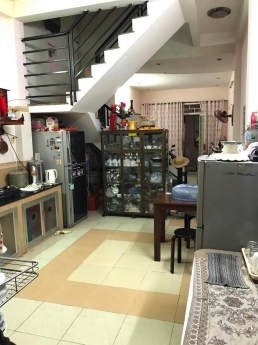 Bán nhà Phú Nhuận Có sân để xe – 68m2 3 tầng Thích Quảng Đức 6.5 Tỷ.