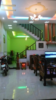 Giá rẻ nhất khu vực - Diện tích khủng, bán gấp nhà Lê Văn Quới, P Bình Trị Đông A, Quận Bình Tân.