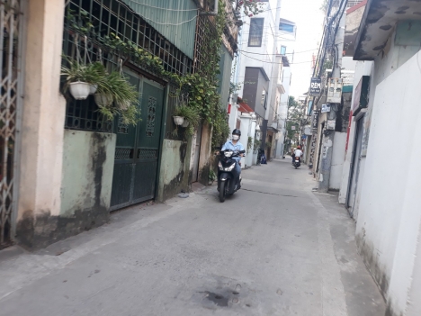 Bán nhà ngõ 12 Thạch Bàn 35Mx5T 2 thoáng Biệt Lập gần Công Viên