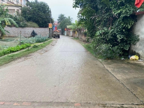 trục chính kinh doanh tại Dược Thượng - Tiên Dược - SS. 62m . đường 2 oto tránh
