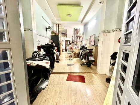 BÁN GẤP NHÀ XINH HOÀNG VĂN THỤ, TÂN BÌNH, 4 TẦNG, 35M2 CHỈ 5xty.