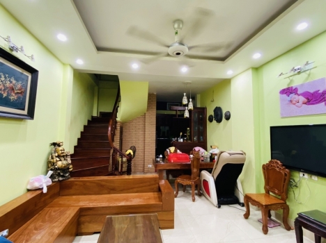 CC cần bán nhà cực đẹp Phố Xã Đàn, Đống Đa, 46 m2, 5 tầng, MT 3.5 m, 5 tỷ