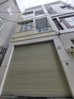 Q7, Huỳnh Tấn Phát, 4.7x12m2, Giá 5.45 tỷ, Mặt tiền 3m, 4T, 4PN, 5WC, Pháp lý hoàn công đầy đủ