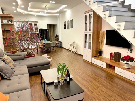 Cần bán gấp nhà đẹp đường Vạn Thành, Đà Lạt giá chỉ 6 tỷ