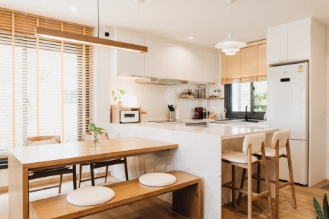 Rẻ bất ngờ! 79 Cầu Giấy, 2 thoáng, nhà đẹp, ba gác tránh, 53m x 5T, chỉ 5.2 tỷ