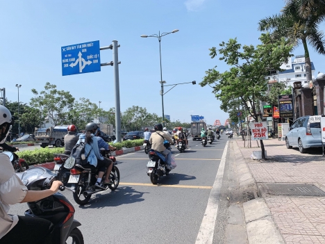 MẶT TIỀN KINH DOANH - PHẠM VĂN ĐỒNG - NGANG HƠN 5M - 13tr/th nhỉnh 4 tỷ TL.