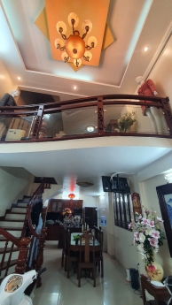 Bán nhà phố Văn Cao - Ba Đình, nhà đẹp, 50m2 x 6 tầng, giá 6.3 tỷ