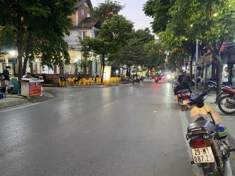 Trung tâm Cầu Giấy, phân lô, ký túc xá Đại học Sư Phạm Hà Nội, KD, ô tô tránh.