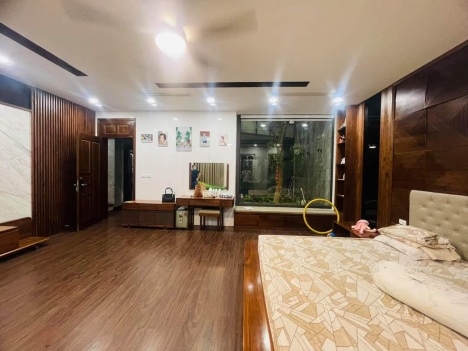 Chỉ 260/m MẶT PHỐ VĂN CAO 250m x 3 tầng, MT 7m, giá 66 tỷ.