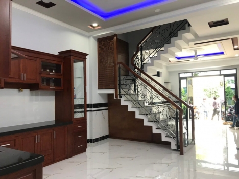 Mặt tiền đường trường chinh 125m2 ngang 4,2m dài 30n - giá 16 tỷ