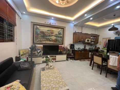 Bán Nhà Bắc Cầu - Long Biên - LÔ GÓC – 2 MẶT THOÁNG - 56m2 - MT7m - Nhỉnh 3 Tỷ