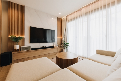 Rẻ bất ngờ! 79 Cầu Giấy, 2 thoáng, nhà đẹp, ba gác tránh, 53m x 5T, chỉ 5.2 tỷ