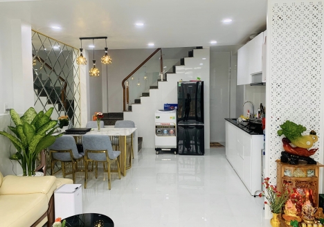 Q7, Huỳnh Tấn Phát,Giá, Hẻm Xe Tải, Nhà nở hậu, 3 tầng, Nhà mới, Sổ hồng hoàn công, nở hậu tài lộc,