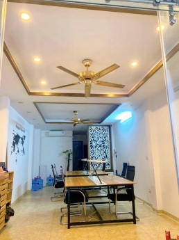 Phân lô VIP Thái Hà, 1 nhà ra phố, ô tô 7 chỗ đỗ cửa, thang máy, kinh doanh siêu tốt, 2 mặt tiền