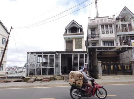 Bán gấp Nhà mặt tiền kinh doanh đường Nguyên Tử Lực, Đà Lạt 236m2 giá chỉ 23 tỷ
