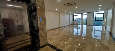 Bán tòa văn phòng 7 tầng Trung Kính, Cầu Giấy, Thang máy, Vỉa hè, 82m2. Giá 24 tỷ