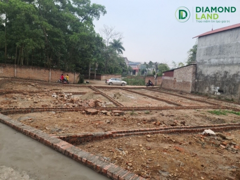 nhỉnh tỷ 2 có ngay 76,8m2 đất tại Phù Ninh . đường oto tránh ,ngõ thông