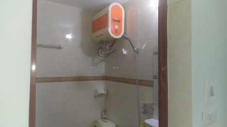 CỰC HIẾM, nhà QUỐC TỬ GIÁM, ô tô đỗ cửa, DT25m2 x 4 tầng, chỉ 2.4 tỷ