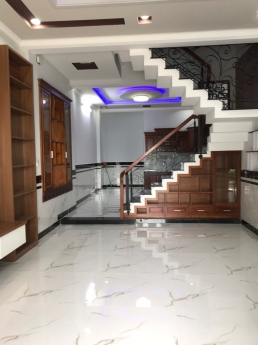 Mặt tiền đường trường chinh 125m2 ngang 4,2m dài 30n - giá 16 tỷ