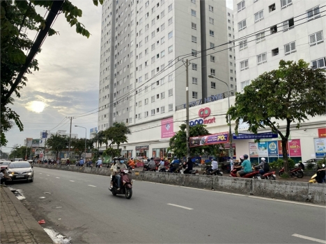 NHÀ NGANG 5, PHAN VĂN HỚN, Q12, 79 m2 ,3 PN, HẺM 8m,  5 TỶ 7