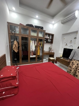 Bán nhà quận Thanh Xuân phố Nguyễn Trãi 4 tầng mặt tiền thoáng NHÀ ĐẸP Ở NGAY  ô tô đỗ cổng chỉ