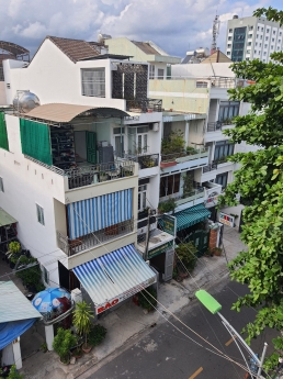 Bán nhà 4 tầng TTTP Nha Trang DTSD:184m², Giá 8,5 tỷ