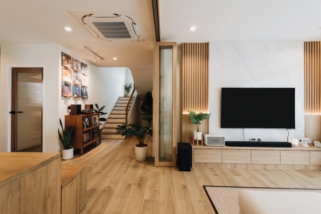 Rẻ bất ngờ! 79 Cầu Giấy, 2 thoáng, nhà đẹp, ba gác tránh, 53m x 5T, chỉ 5.2 tỷ