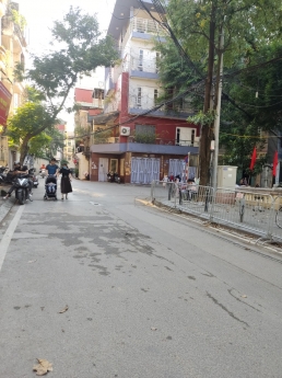 Nhà Cầu Giấy kinh doanh đỉnh, ô tô đỗ cửa, 60m, thông số vàng, 10.5 tỷ