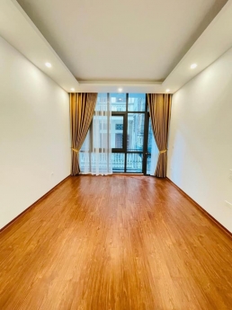 CẦN TIỀN BÁN GẤP NHÀ NGUYÊN TRÃI - THANH XUÂN HÀ NỘI - NHÀ ĐẸP - OTO ĐÔ GẦN