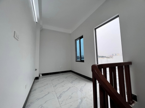CẦN BÁN NHANH NHÀ MỚI KÍNH KOONG LÔ GÓC, ĐA SỸ, HÀ ĐÔNG, DT32, 5 TẦNG, GIÁ NHỈNH 4 TỶ, CÓ TL