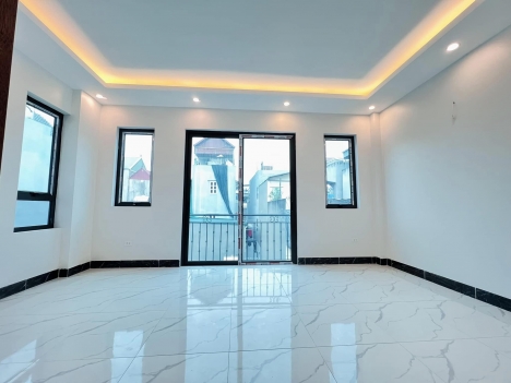 CẦN BÁN NHANH NHÀ MỚI KÍNH KOONG LÔ GÓC, ĐA SỸ, HÀ ĐÔNG, DT32, 5 TẦNG, GIÁ NHỈNH 4 TỶ, CÓ TL