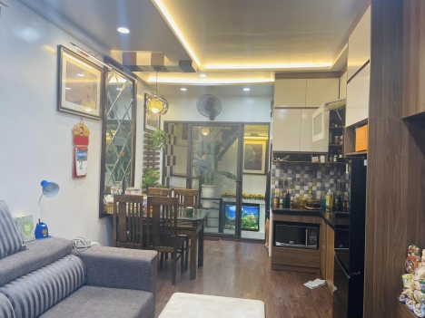 Bán nhà MẶT PHỐ Dương Quảng Hàm. KINH DOANH SẦM UẤT NGÀY ĐÊM. CHỈ 7.2 TỶ. NỘI THẤT XỊN SÒ.