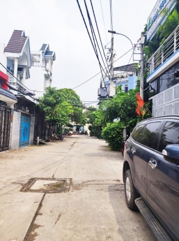 H8M THÔNG - DT.120M2 - NGANG HIẾM 6M - VỊ TRÍ VIP CÁCH MT CHỈ 1 CĂN - CHỦ BÁN ĐẤT TẶNG NHÀ C4.