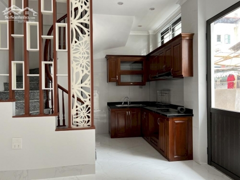 Bán nhà 2 thoáng mặt ngõ ô tô tránh Văn Cao, Ba Đình, 40m2x5 tầng, nhỉnh 9 tỷ.