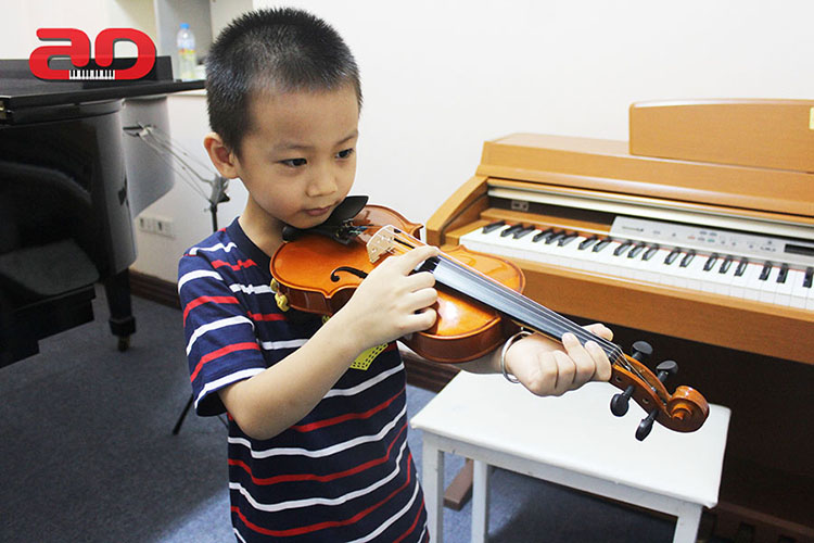Giáo trình bộ môn đàn Violin tại Trung Tâm Nghệ Thuật Adam