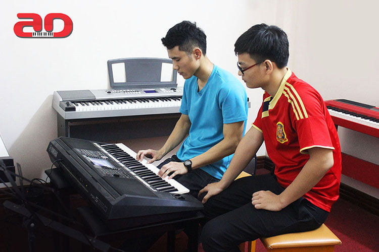 Học piano có khó không? Học piano mất bao lâu?