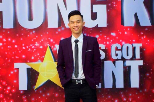 Giảng viên-MC ảo thuật Hoàng Đình Tùng               