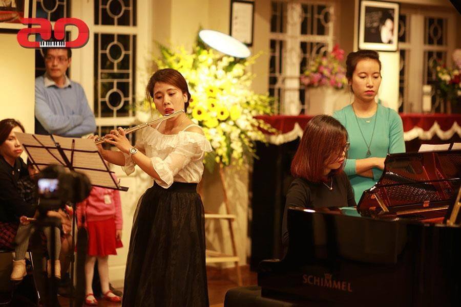 KHAI GIẢNG LỚP SÁO FLUTE CHO MỌI LỨA TUỔI