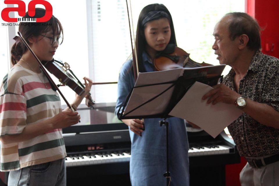 KHAI GIẢNG LỚP VIOLIN CHO NGƯỜI MỚI BẮT ĐẦU