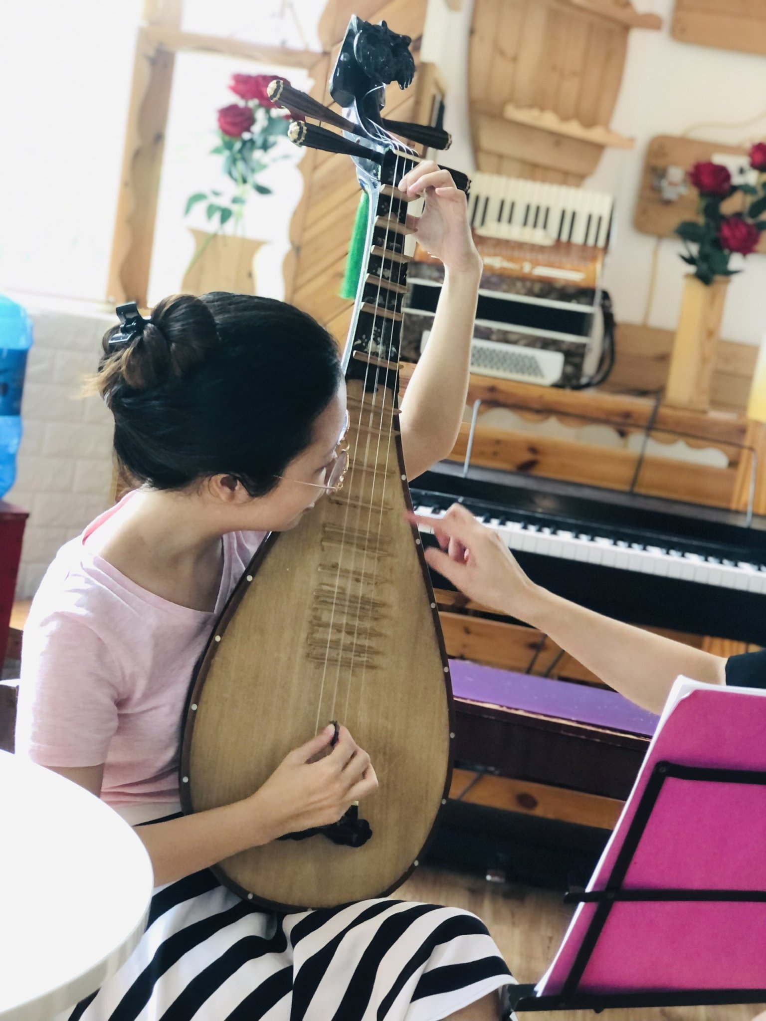 Ưu đãi tháng 12 tại ADAM khi đăng kí học đàn Tỳ Bà