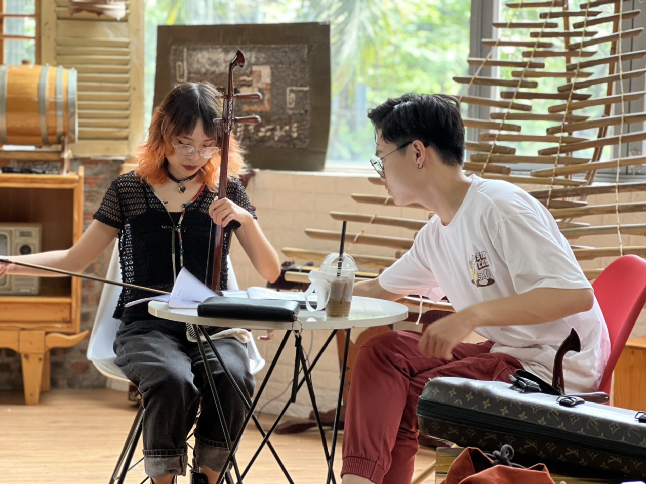 Học đàn Trưng số 1 Hà Nội                