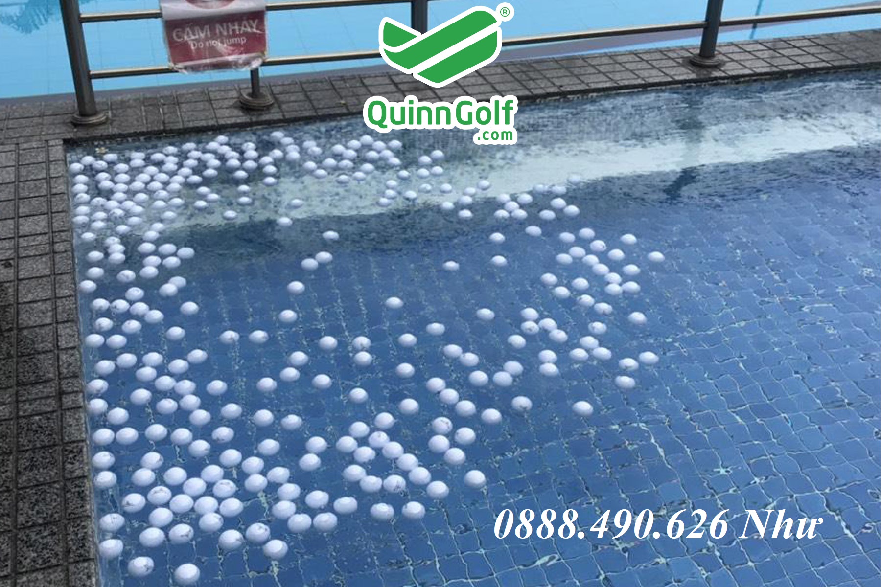 Banh Golf nổi cho sân tập Golf đánh ra hồ