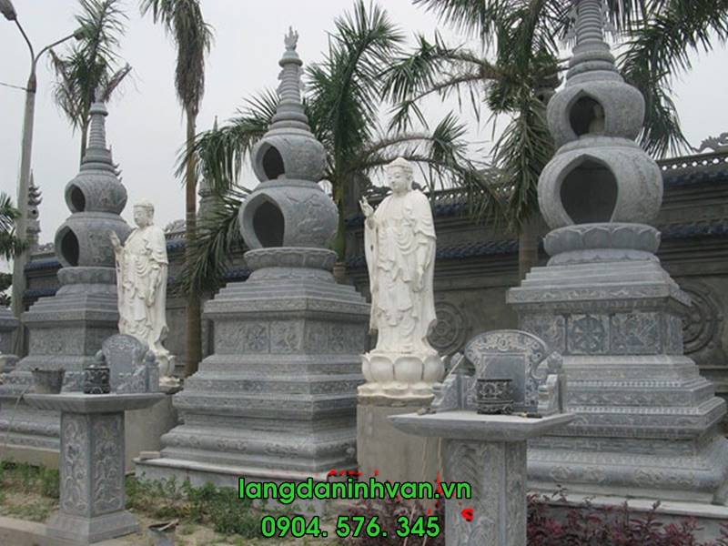 Mộ hình tháp bằng đá tự nhiên đẹp được lắp đặt tại sài gòn