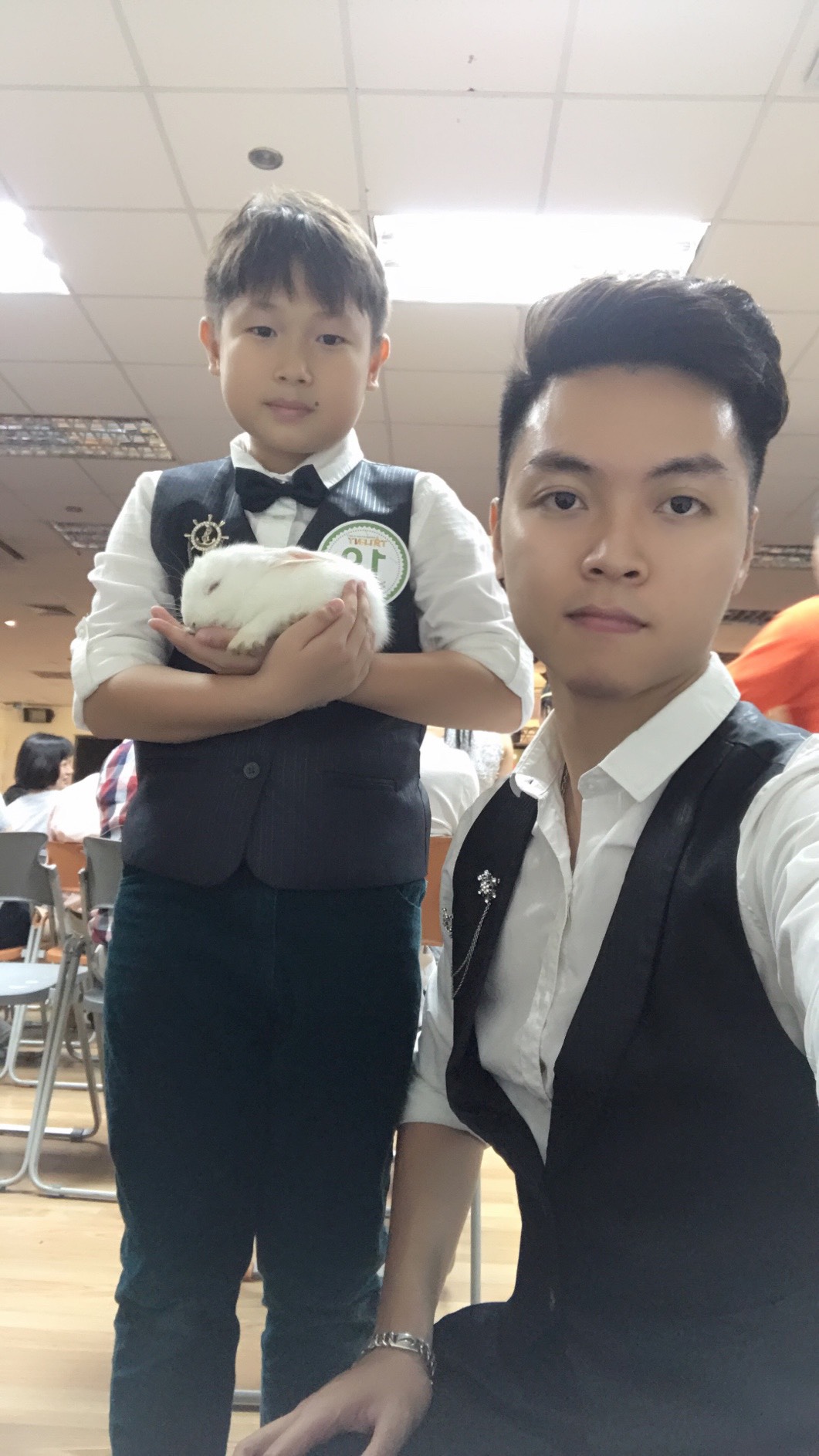 dạy học ảo thuật tại trung tâm nghệ thuật adam