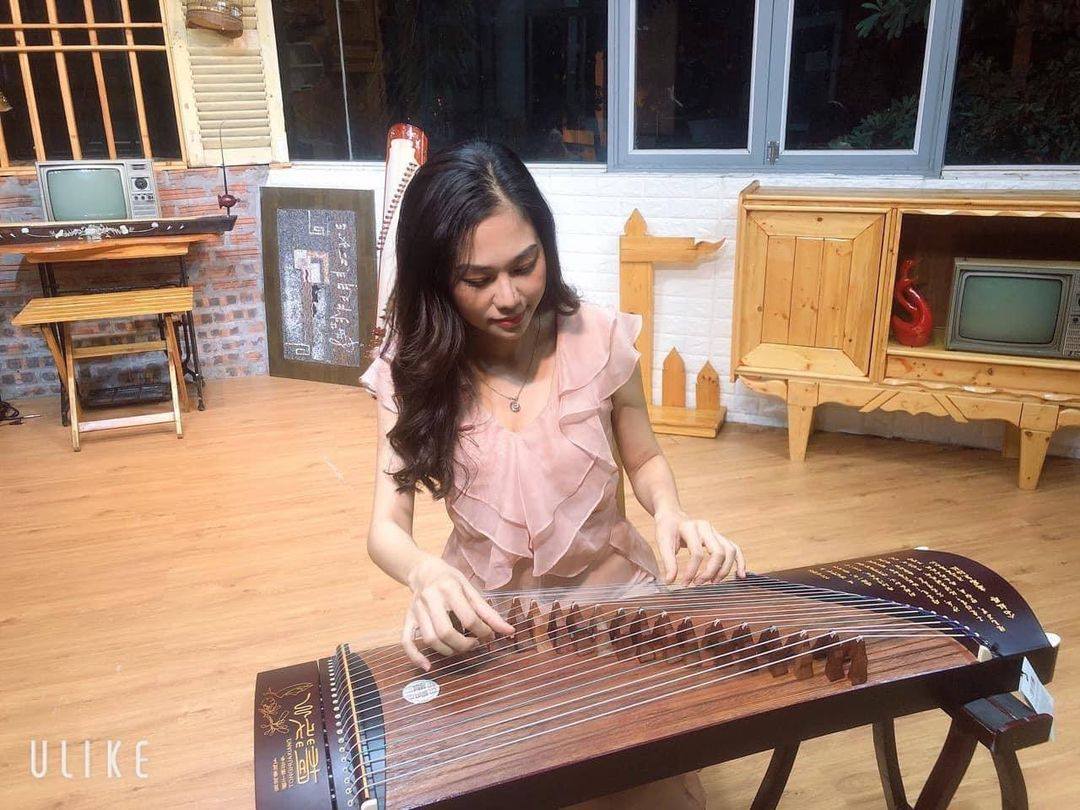 đàn tranh TQ khóa học từ cơ bản đến nâng cao tại ttnt adam
