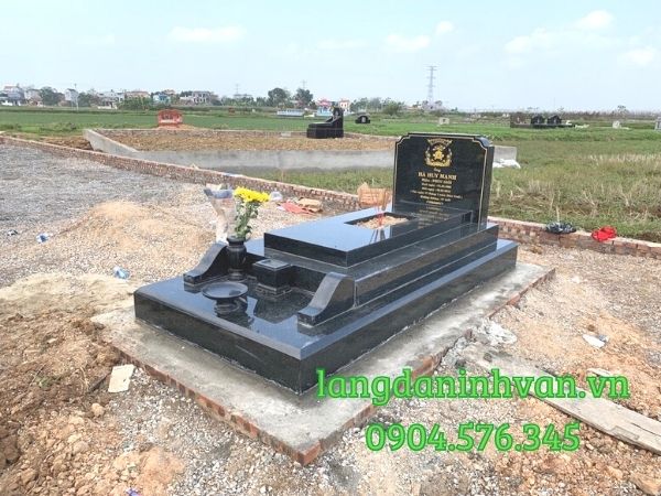 Mộ tam cấp bằng đá  đẹp chạm khắc tinh tế