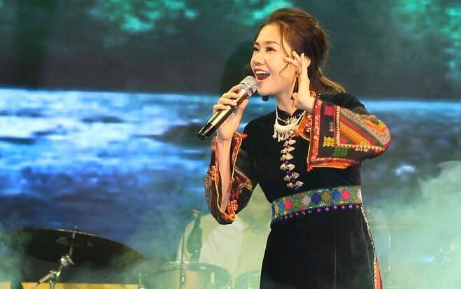 thỏa sức hết mình vơi dòng nhạc  bolero