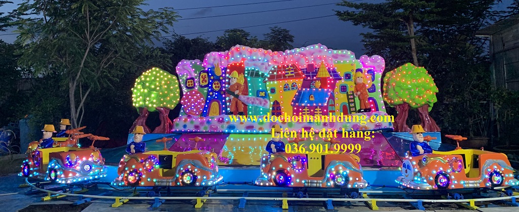 Nhà hơi, Thú nhún, Xe điện, Máy bay, Tàu siêu tốc, Xe điện đụng