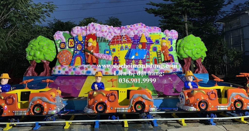 Nhà hơi, Thú nhún, Xe điện, Máy bay, Tàu siêu tốc, Xe điện đụng