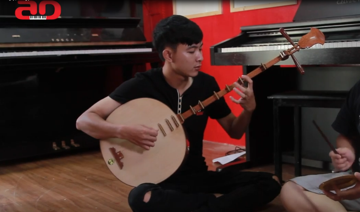 Học đàn nguyệt ở đâu uy tín và chất lượng ?